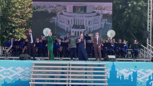 Парад оркестров в Бресте на День города 2023 смотреть онлайн