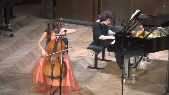 Sofya Khuskivadze-Deeva(cello). Popper Dance of the Elves смотреть онлайн