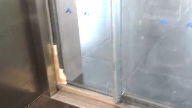 AMAZING orona glass elevator at barcelona airport terminal 2 in barcelona spain смотреть онлайн