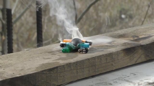 ЧТО ЕСЛИ РАСКОЛЕННЫЙ ШАР 1000 ГРАДУСОВ ПОСТАВИТЬ НА ЗАЖИГАЛКИ ! смотреть онлайн