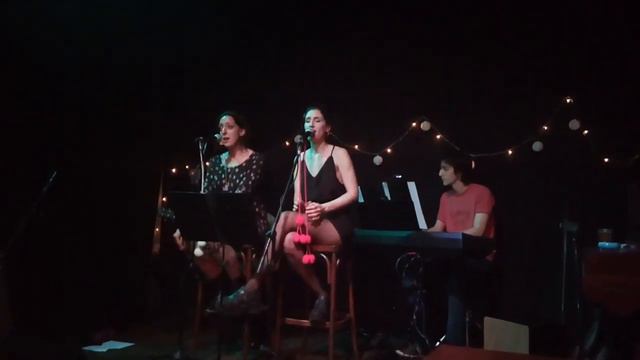 Andrea Lovera & Florencia Spinelli - Falling Slowly смотреть онлайн