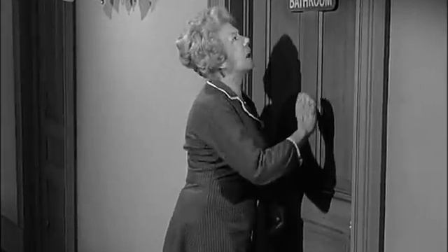 Petticoat Junction A NIGHT AT THE HOOTERVILLE HILTON смотреть онлайн