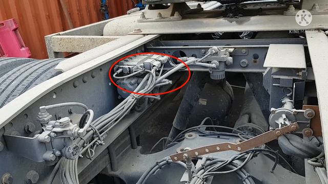 Bs Axle Modulator Rear Axle Er code 27392 Mercedes-Benz Actors Reparing Berak смотреть онлайн