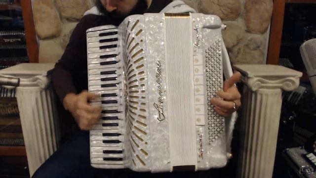 SEREIMPIVGP - Golden Pearl Serenellini Imperator IV Piano Accordion LMMH 41 120 $8999 смотреть онлайн