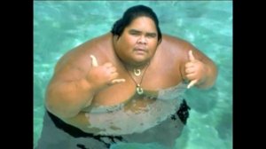 Израэль Камакавивооле Нежный Гигант