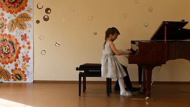 Ансабль Гуляева Катя , Ковалев Степан , 2 класс В Ходош Петушиная полька 00 01 25 00 03 44 смотреть онлайн