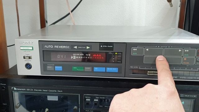 Кассетная дэка Sony TC-V7 смотреть онлайн