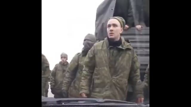 "Обочечники решили наехать на военных", или как военные их проучили смотреть онлайн