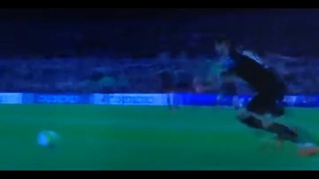 Топ 10 сейвов Claudio Bravo смотреть онлайн