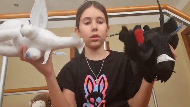 #1 Распаковка игрушек как приучить дракона 3. Беззубик и Дневная фурия смотреть онлайн