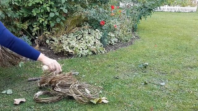 Тыква из виноградной лозы/садовый декор /осенние поделки/ смотреть онлайн