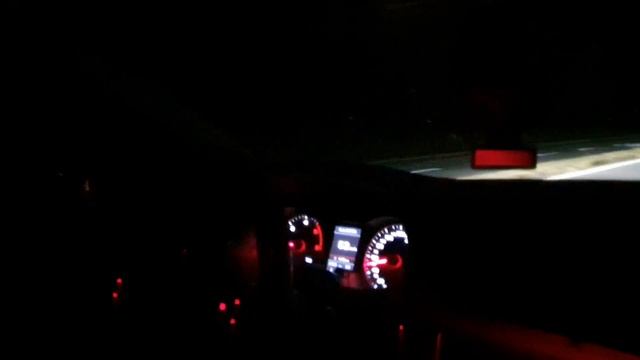 Audi A4 B8 3.0TDI vs BMW E61 530d смотреть онлайн