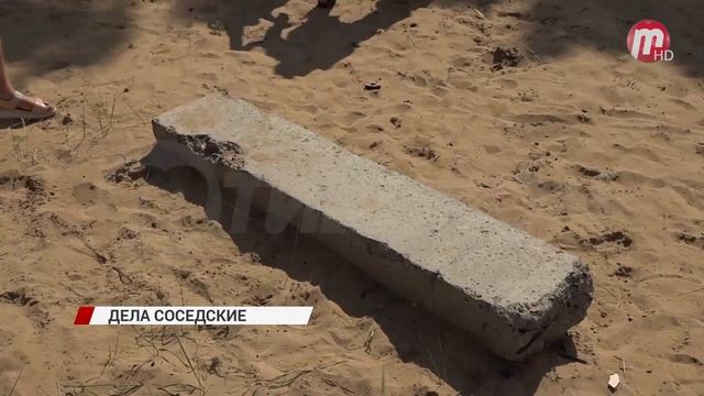 Жители посёлка Энергетик негодуют. Неизвестные разобрали и увезли уличную хоккейную коробку смотреть онлайн