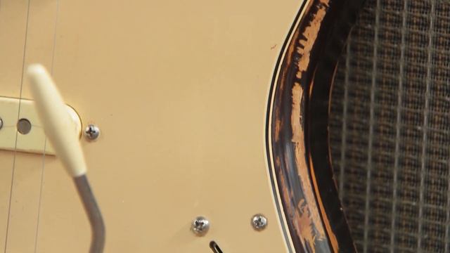 Dunamiz 60s Stratocaster + 1975 Fender Twin Reverb // Vox AC30 CC2 смотреть онлайн