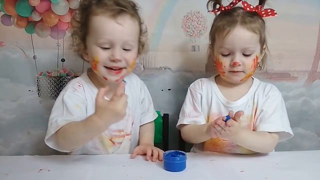 Играем вместе: пальчиковые краски. Детское творчество!!! смотреть онлайн