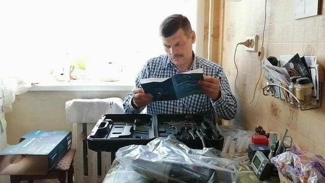 Распаковка и обзор перфоратора ELEKTROLITE П-1050 смотреть онлайн