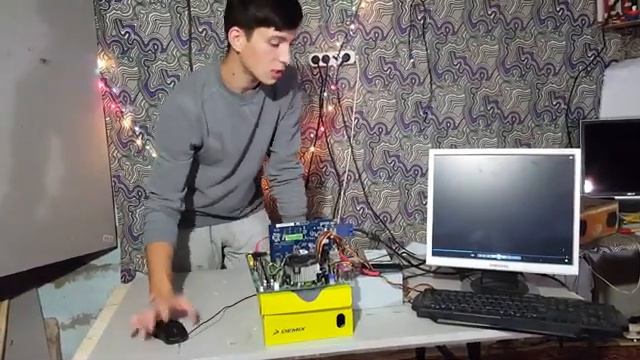 БУДЕТ РАБОТАТЬ ПК БЕЗ ЖЁСТКОГО ДИСКА ??? ВЫНИМАЕМ ЖЁСТКИЙ ДИСК ИЗ РАБОЧЕГО ПК!!! ЧТО БУДЕТ???ШОК!! смотреть онлайн