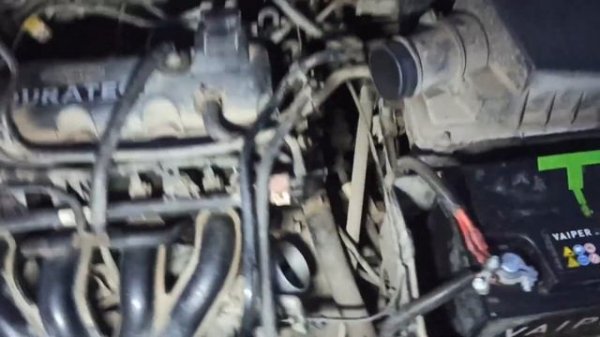 Подсос воздуха Форд Фокус 1 1.6 дюратэк, ещё одно место откуда может сосать воздух. Незаметный шлан