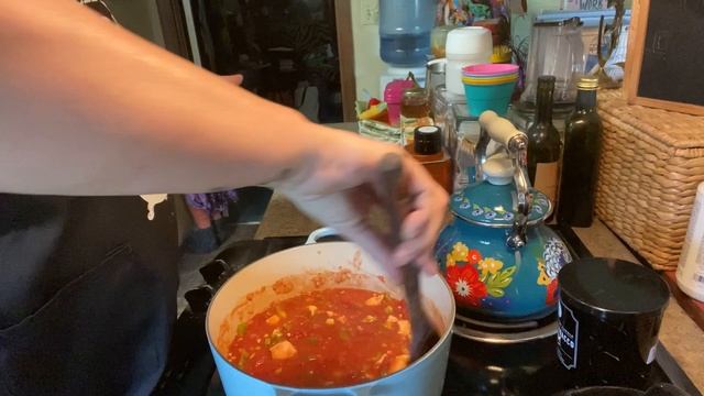 Kitchen Witchery: How to Infuse Your Cooking with Magic смотреть онлайн