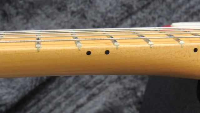1995 Fender American Strat Plus in Lipstick Red / Maple Neck смотреть онлайн