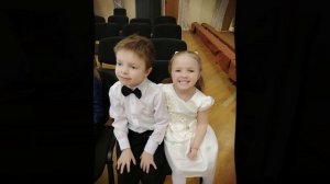 На выставке  "Мир глазами детей"