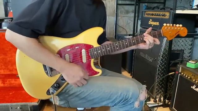 ที่สุดของ Mustang ราคาหลักแสน ! Fender Mustang Original Vintage 1965 Brazilian Rosewood смотреть онлайн