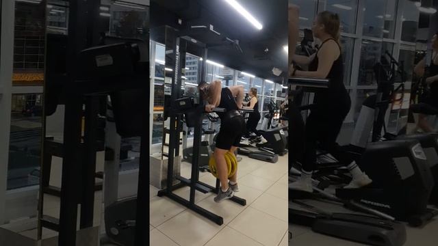 Брусья +45кг. #брусья #турник #спорт #спортсмены #sports #pullups #тренды смотреть онлайн