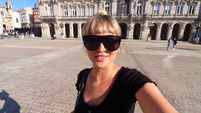 Exploring Spain's STRANGEST City! BILBAO, Basque Country! (city guide) смотреть онлайн