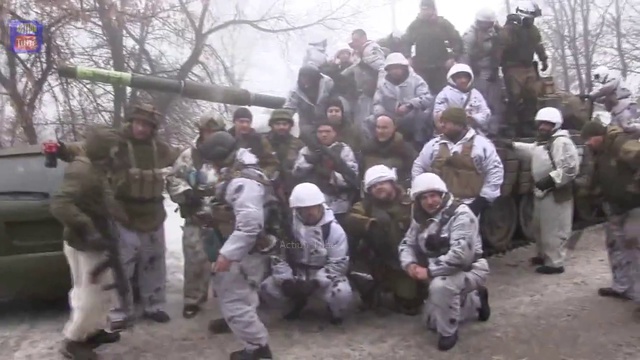 Войско днр перед атакой на Углегорск-Dnr army before the attack on Uglegorsk смотреть онлайн