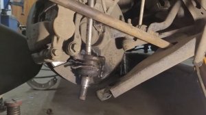 Форд Транзит замена шаровой в гараже