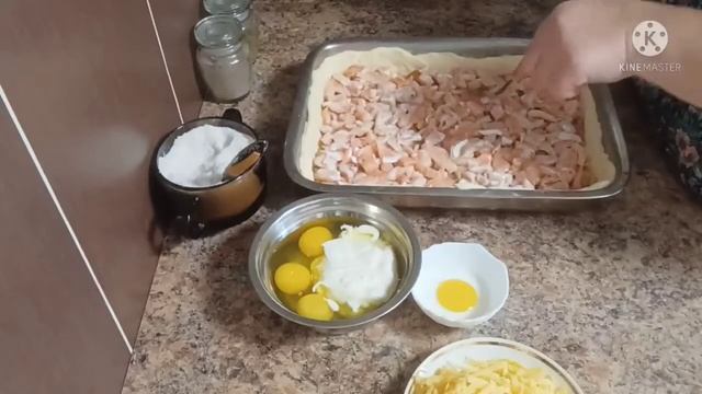 #открытыйпирогрыбныйлосось Открытый пирог с кусочками лосося. Очень вкусно!