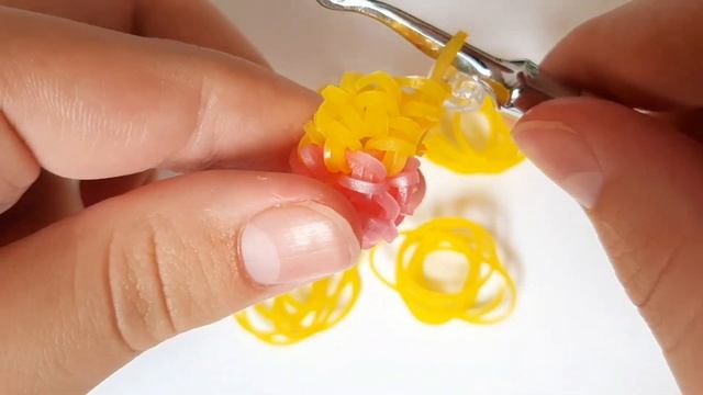 Плетение из резиночек Rainbow loom ✏карандаш✏ БЕЗ СТАНКА, ЛУМИГУРУМИ〰️ The Nikita✔️ смотреть онлайн
