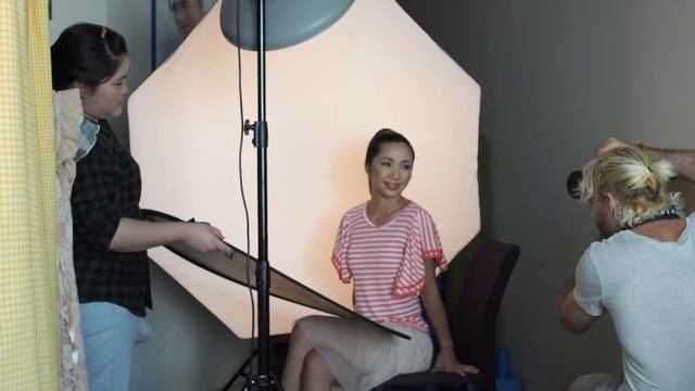 Actress / Model portfolio photo shooting (video with Olympus e-m5 mk2) смотреть онлайн