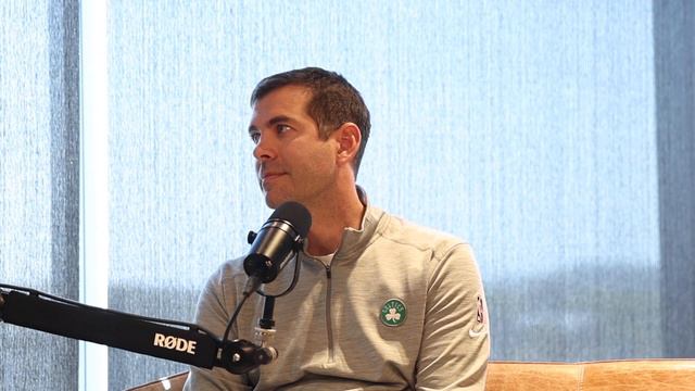 Luke Kornet Takeover with Brad Stevens on View From The Rafters Episode 11 смотреть онлайн