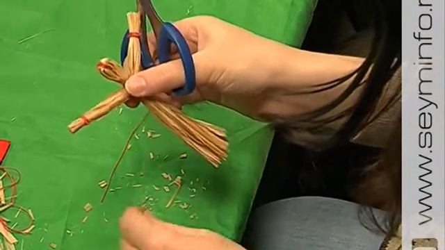 В первый день Масленичной недели куряне учились делать обрядовых кукол смотреть онлайн
