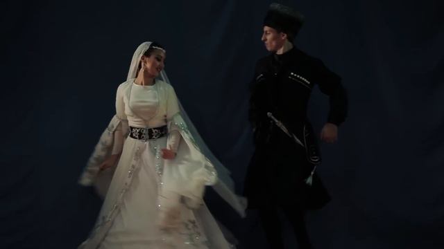 Парная лезгинка - Оля и Аскер AssaParty смотреть онлайн