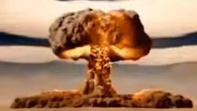 Nuclear weapon explosion. GIF смотреть онлайн