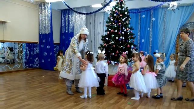 Утренник д/с 111 г.Волжский начало смотреть онлайн