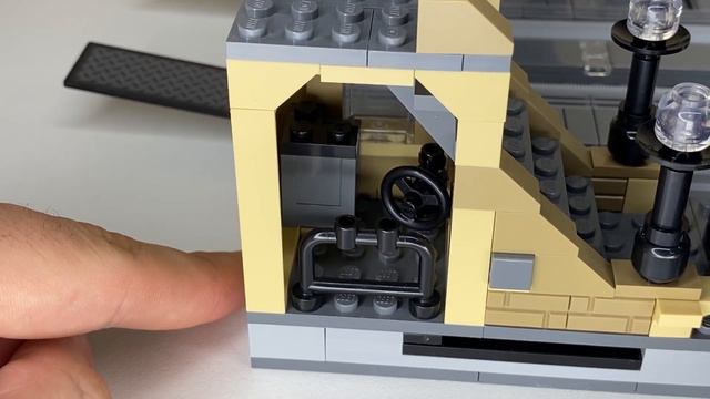 UPGRADED & EXTENDABLE BATCAVE - (Batwing Hangar Bay, New Batcomputer & Workshop Area! 76183 Mods)