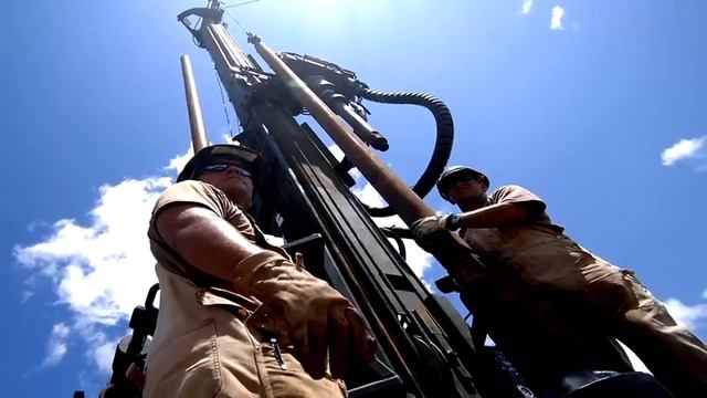 КАКОЙ ГЛУБИНЫ ЯМУ МОЖНО ВЫРЫТЬ? смотреть онлайн