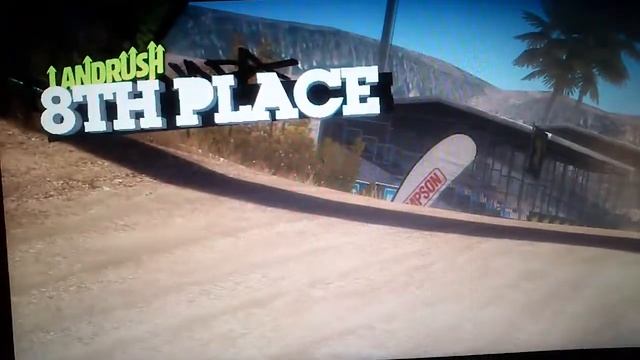 playing dirt 2 on hp dm1 notebook e350 dual core 1.6 ghz, radeon 6310 смотреть онлайн