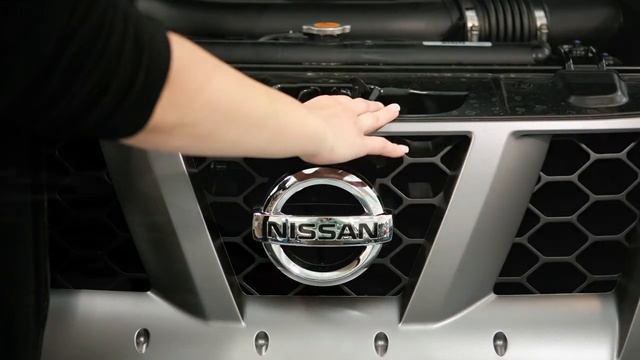 2013 NISSAN Xterra - Hood Release смотреть онлайн