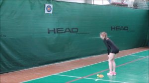 Обучение технике метания малого мяча с места в вертикальную цель