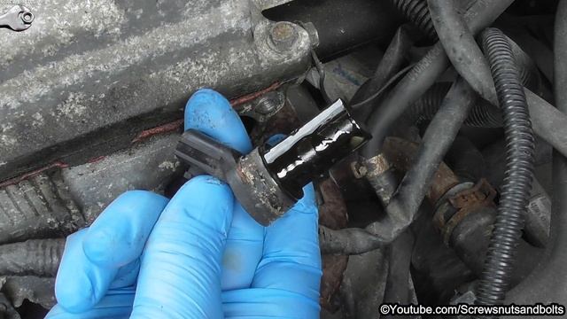 Camshaft Position Sensor Replacement - Nissan Micra K12