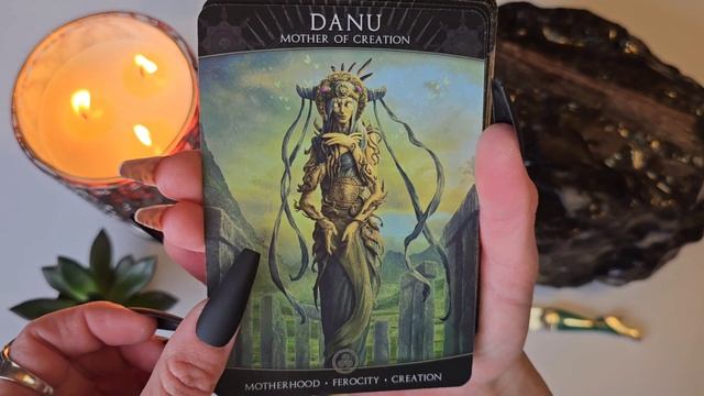 Mausolea Oracle Of Souls Unboxing & Flip Through ? смотреть онлайн