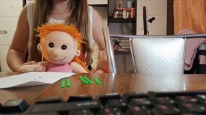 делаю уроки с реборном Алисой ?