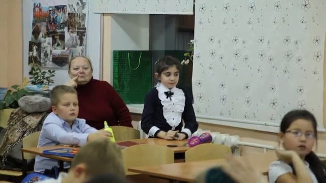 Урок труда (изготовление пано) смотреть онлайн