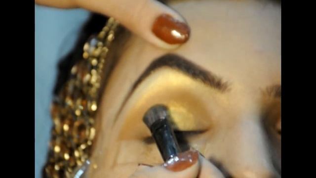 kashees inspired eye makeup tutorial [Mehandi eye makeup look][eye makeup by glamour salon] смотреть онлайн