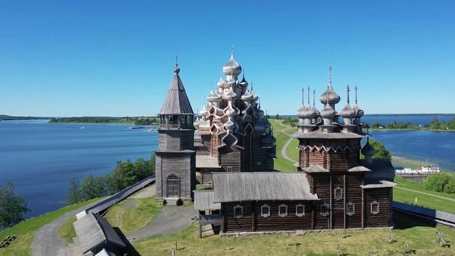 Виртуальная палитра «В лабиринтах искусства»: Музей-заповедник «Кижи» смотреть онлайн