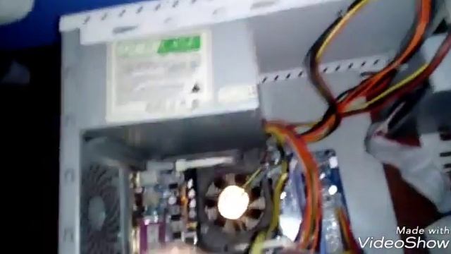 Как поставить блок питания на компьютер и подключить провода смотреть онлайн